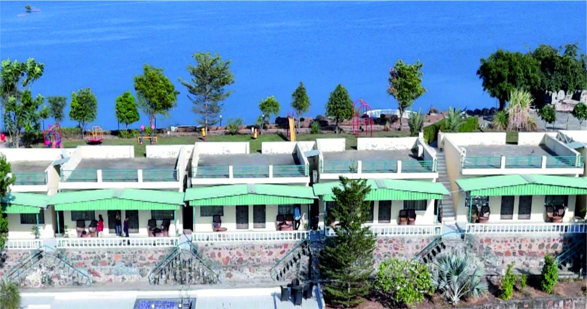 Resorts Surrounded by Lake